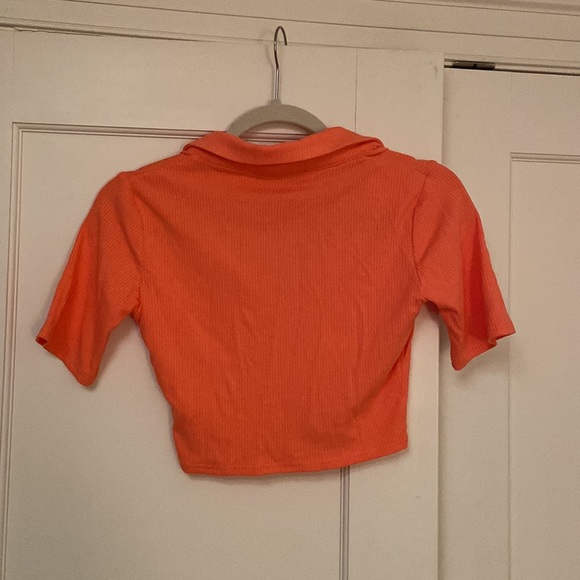 Crop Top - Picture 2 of 4